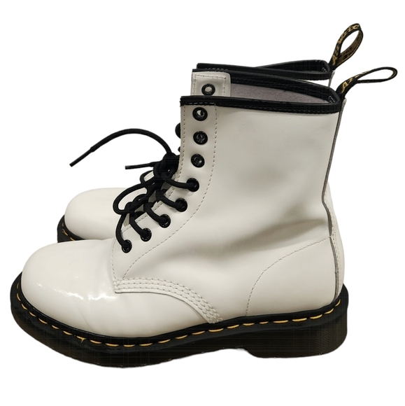 Doc Marten 1460 WOMEN'S PATENT LEATHER LACE UP BOOTS 6 M - Picture 9 of 16